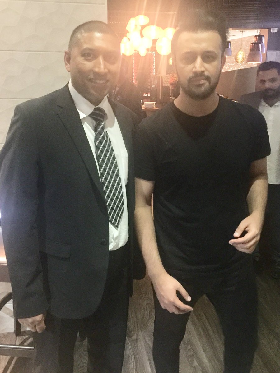 A_Bachchan's tweet photo. Second time working with Atif Aslam & first with Neha Kakkar with Metropolitan Security Close Protection Team was a blast. All Sold Out shows in USA 🇺🇸 & Canada 🇨🇦
#atifaslam #nehakakkar #metropolitansecurity
https://t.co/MgtOmyz3ox https://t.co/LL1rkNg06k