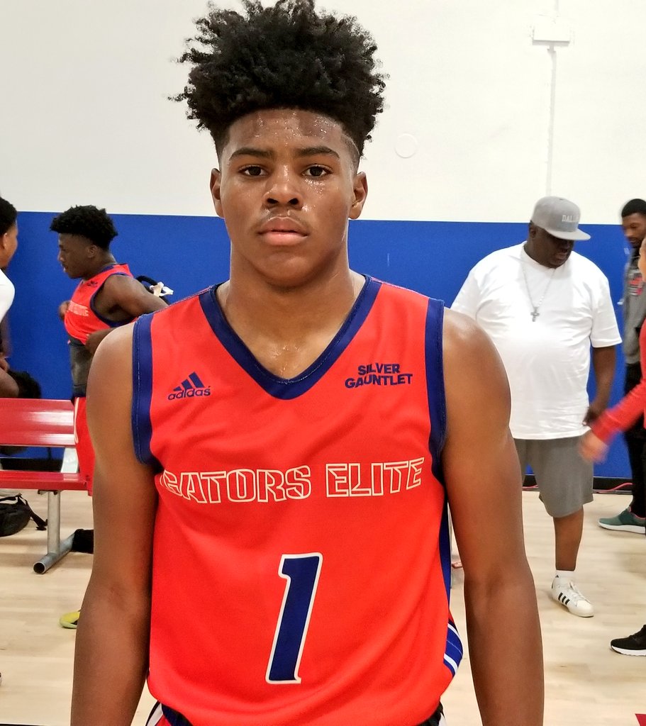 coachjabari's tweet photo. #HeadsUp #MustangsClassic
Dallas Mustangs-Chad 72
Gators Elite 74
Final
2019 G Jalen Roberts (@TigersLhs) led the way for the Gators with some clutch buckets to led all scorers with 22pts https://t.co/O4tEq8hWcV