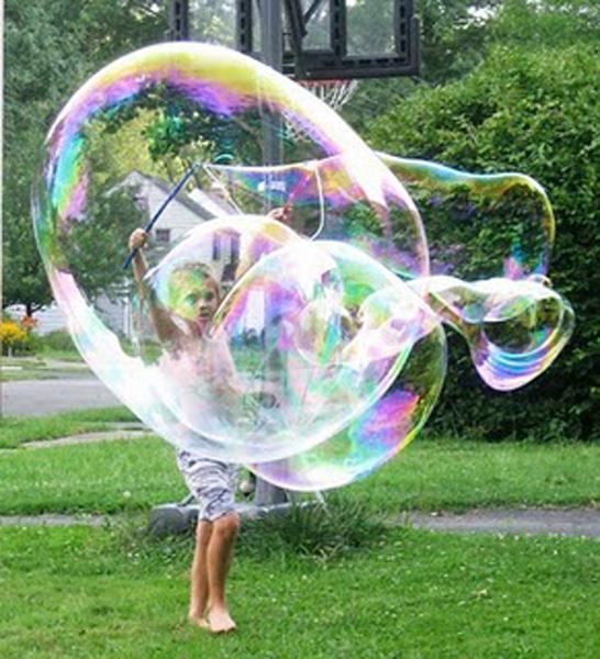 ecbubbleman's tweet photo. The sun is finally shining for #SundayMorning here in @EllicottCity! Come celebrate with us with #bubbles #fairies #unicorns and #mermaids! https://t.co/WryWdvXQvi