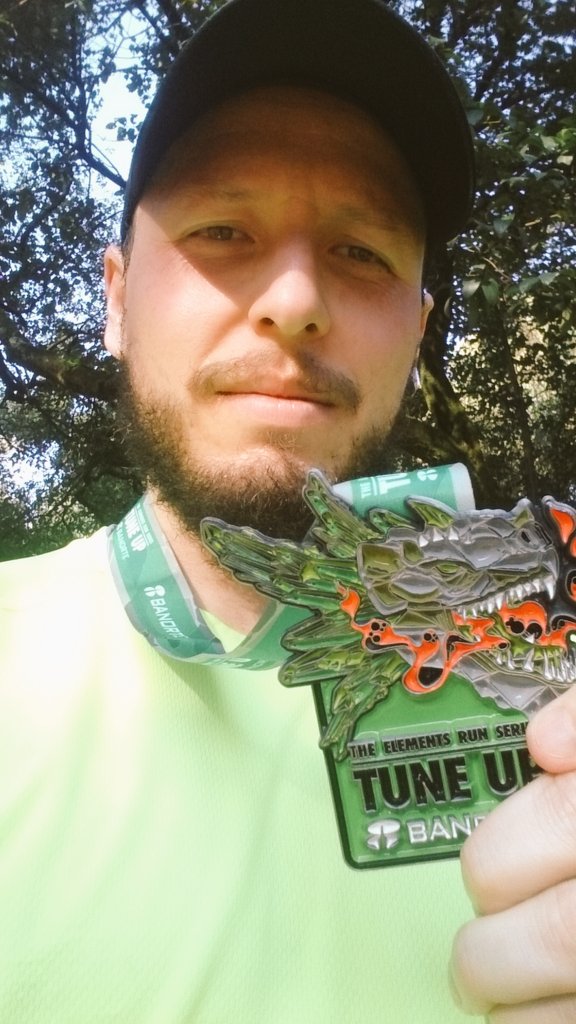 curiscorp's tweet photo. La primera del año!!
A seguir entrenando
#TuneUp tierra
#Reto4Elementos #10millas https://t.co/4wbbRKMdN3