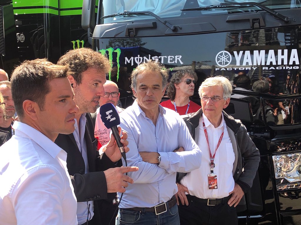 AnthonyMaubert's tweet photo. Dimanche méca en direct du #paddock sur @EurosportFrance ! #dimanchemeca #eurosport @RandydePuniet14 @gpfrancemoto @Eurosport #MotoGP #FrenchGP https://t.co/Zdi8UxE6T8