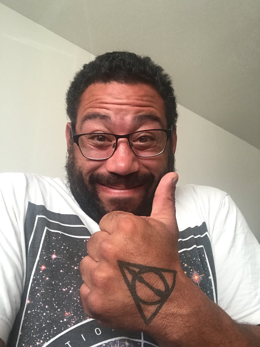 prodigal8Q1's tweet photo. I done did it! 1 full day, over 24 hours now without a cigarette! There was a weak moment in the 24th hour but I overcame with help from my very significant significant other Katie. Here’s to a another 24! Yep that’s a deathly hallows tattoo #newbeginning #time4life #potter4life https://t.co/KREWcf6kAs