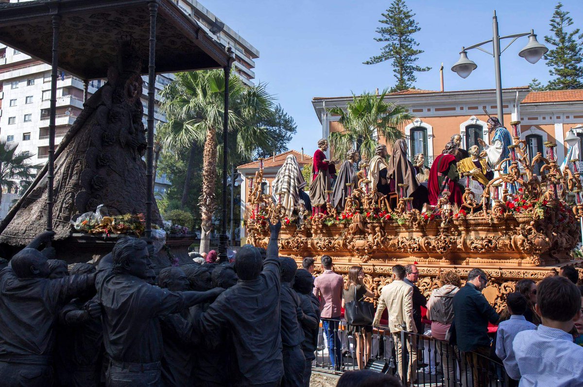 CenadeHuelva's tweet photo. Domingos... Domingo de Ramos, Domingon de Pentecostes... pero al fin y al cabo Domingo https://t.co/uN4evLpq9A