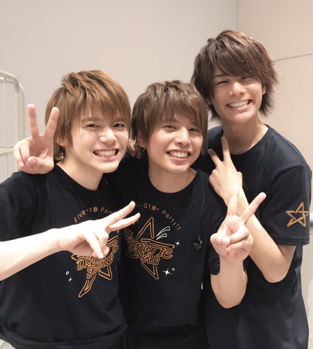 内田雄馬公式アカウント Twitter પર アイドルマスターsidem Five St R Party 315に楽しい時間でした みんなで更なる夢の向こう側へ 内田雄馬 内田雄馬公式アカウント Twitter પર アイドルマスターsidem Five St R Party 315に楽しい時間でした みんなで更なる夢の向こう側へ 内田雄馬
