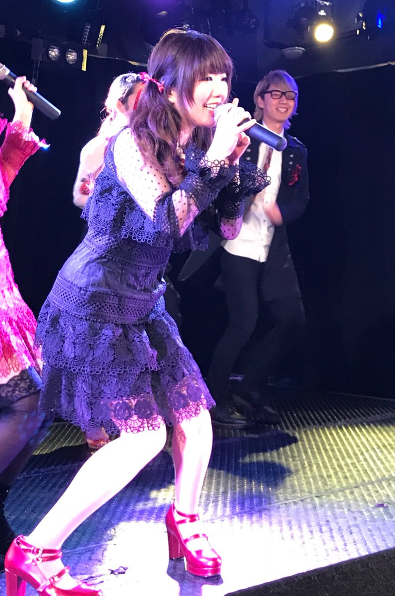 truncate_tiyozo's tweet photo. 川崎セルビアンナイト~ノースポートモールの2現場お疲れ様でした。セルビアンナイトのコラボは町田に比べてさらに進化してたしノースポートモールで今日披露した曲は今までにない雰囲気でしたがすごく素敵でした。雪さんとの一年ぶりのコラボは神でした。
#DivA4th
#DivAEffectProject
#汐川ほたて https://t.co/2AT03XJG8E