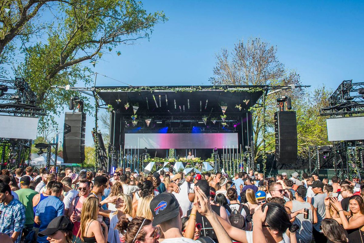 blogTO's tweet photo. 10 things to do in #Toronto today https://t.co/sdrSjaqjH7 https://t.co/SNTEtw1yj6