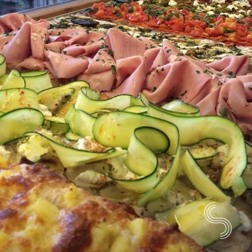 spottertravel's tweet image. Pizzarium di Gabriele Bonci.
---
#rome #pizza #pizzarium #delicious #food #foodporn  #weekend #visitrome #wheninrome #italy #foodie #travel #spotter #spottertravel #vacation #trip