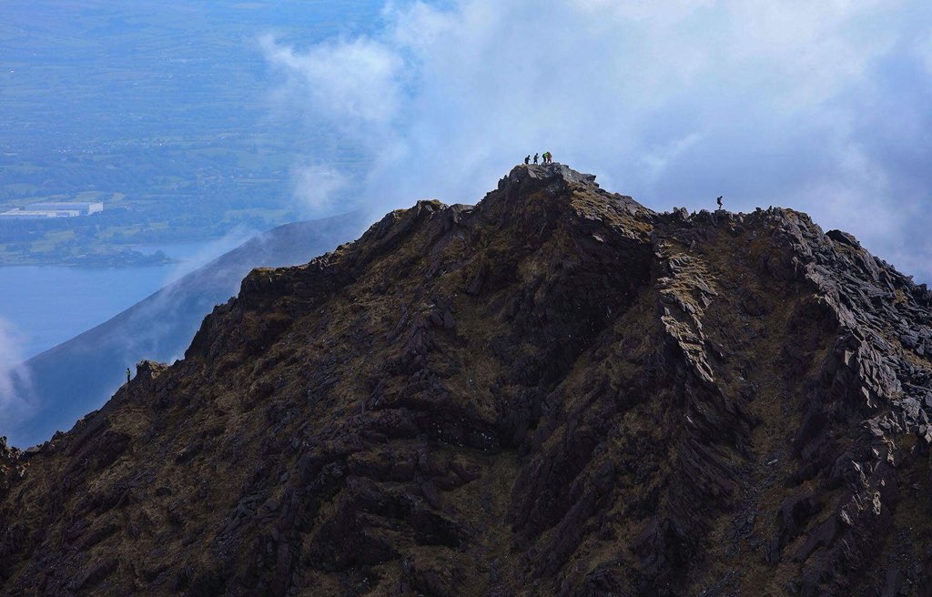 valphoto's tweet image. What a view from the roof of #Ireland on Cnoc na Péiste @KUHPC on the MacGillycuddy’s #reeks 2500 m ascent, 25km one day. Windy 💨but amazing views 📸🏔and careful climbers @KerryClimbing @OutsiderMag @TrekandMountain @wildatlanticway @MountainIrl