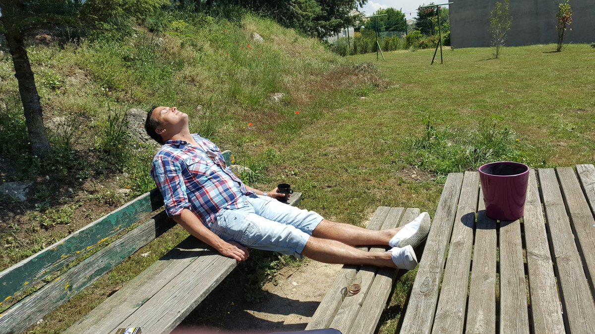 BellahoustonML's tweet photo. Our own Mr Fraser enjoying the Marseille sunshine. https://t.co/5zuPKthrk7