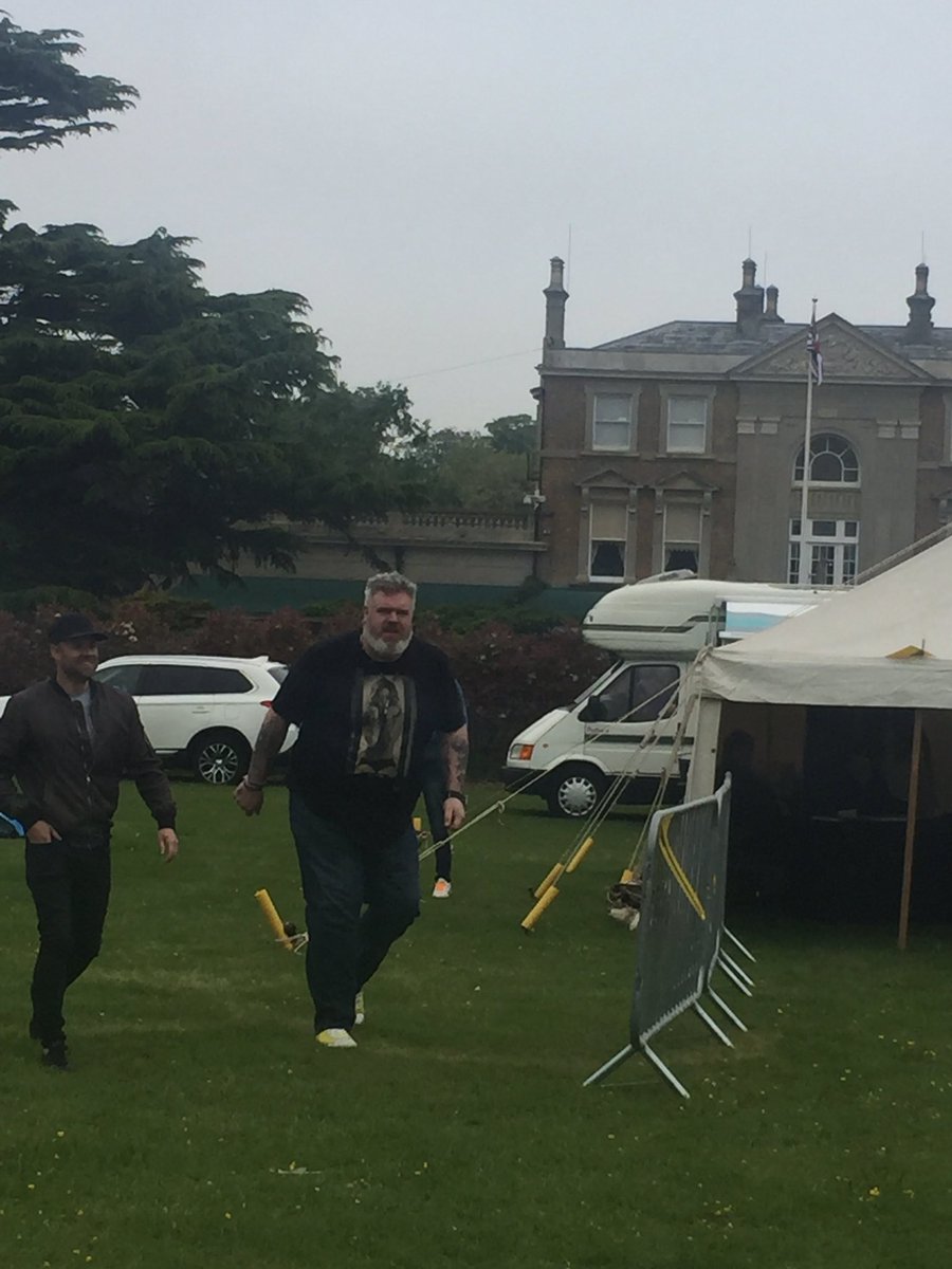 Katt_Winter's tweet photo. Just home from @thronefest2018 Had a lovely time. 
Great to see Syrio teaching water dancing as well as Hodor &amp; Lady being fit and well.  😹👍🏼
Thanks Guys!  Here's hoping you link next years in with an open air viewing of the season 8 finale!  😉😸👍🏼 https://t.co/ejTxFjkzcb