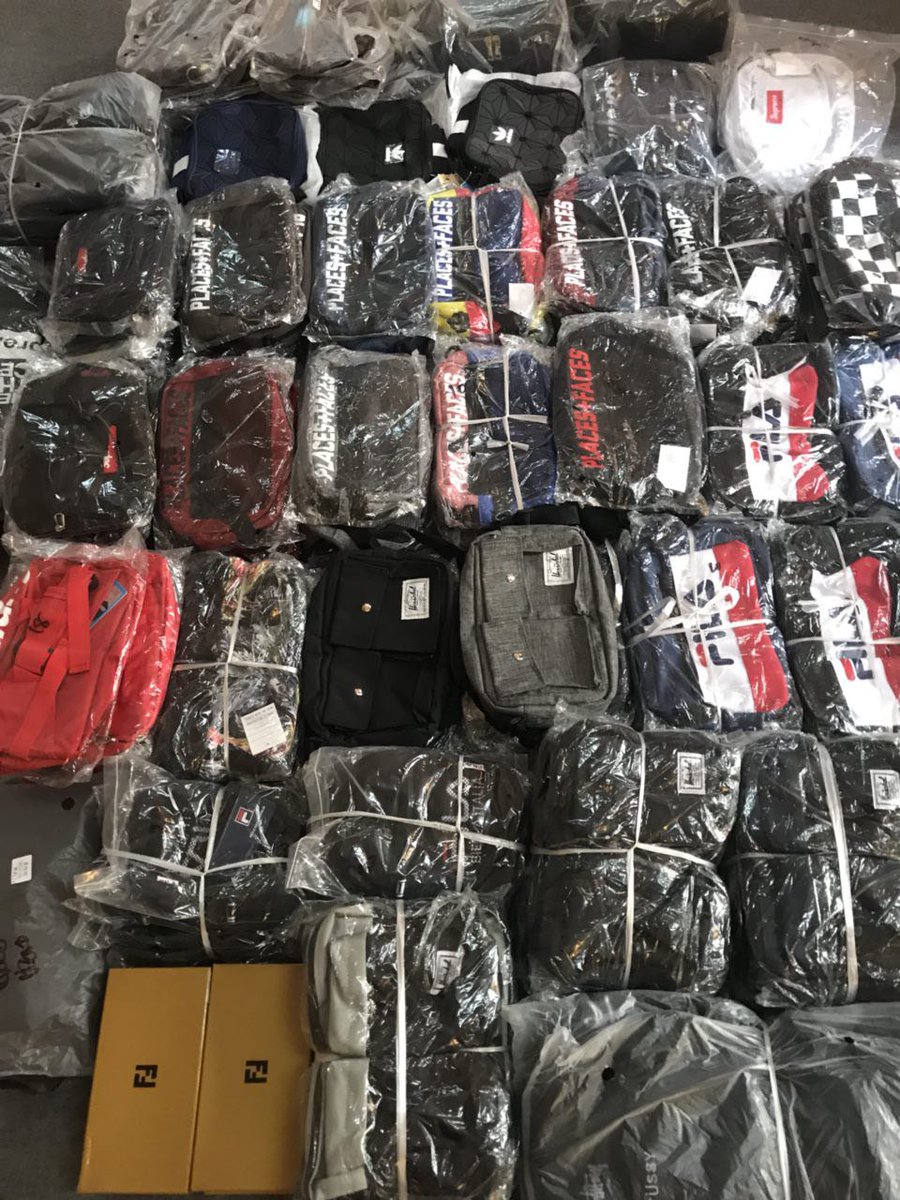 amalina_baharom's tweet photo. DARI ONLINE TAPI TAK DAPAT APA-APA. MEH JOIN DROPSHIP KAMI. BARANG SEMUA PADU GILA TERUK. DAH NAK RAYA GAIS. JOM BUAT SIDE INCOME KAW KAW. FREE JE TAU 💥

TEKAN JE LINK DEKAT BAWAH NIE 👇
https://t.co/0tVm2VvDfn https://t.co/F6av84VqgL