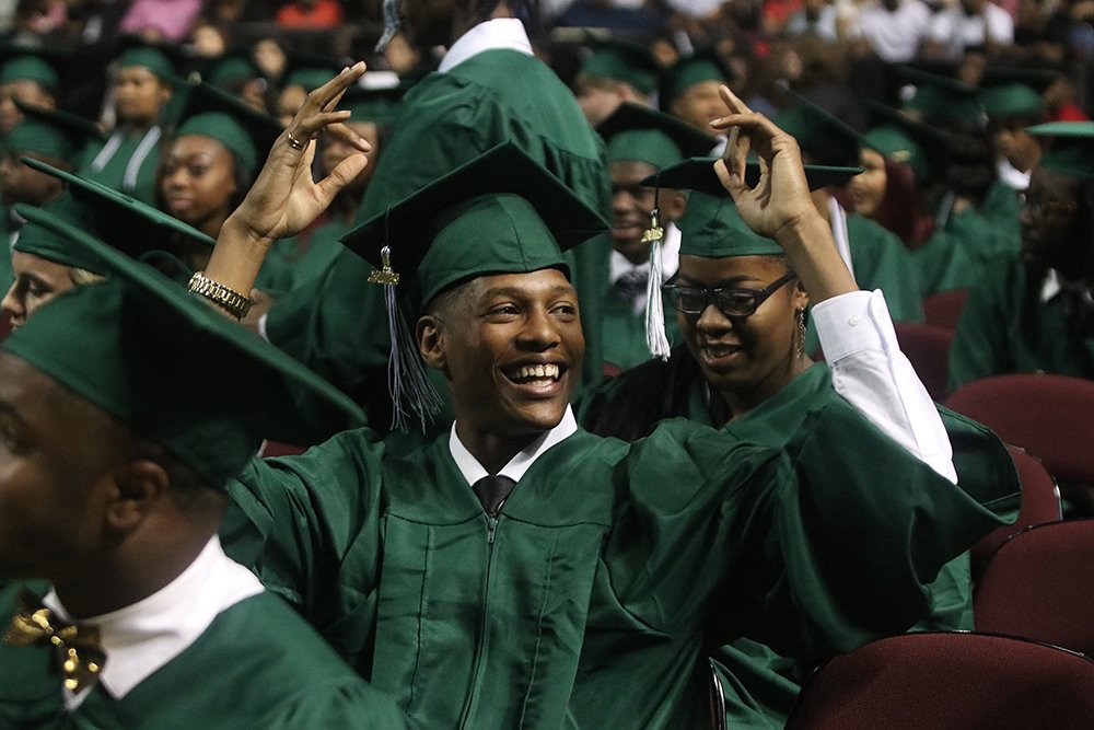 Gallery: Bossier HS Graduation 2018 - bossierpress.com/gallery-bossie… #BossierNews