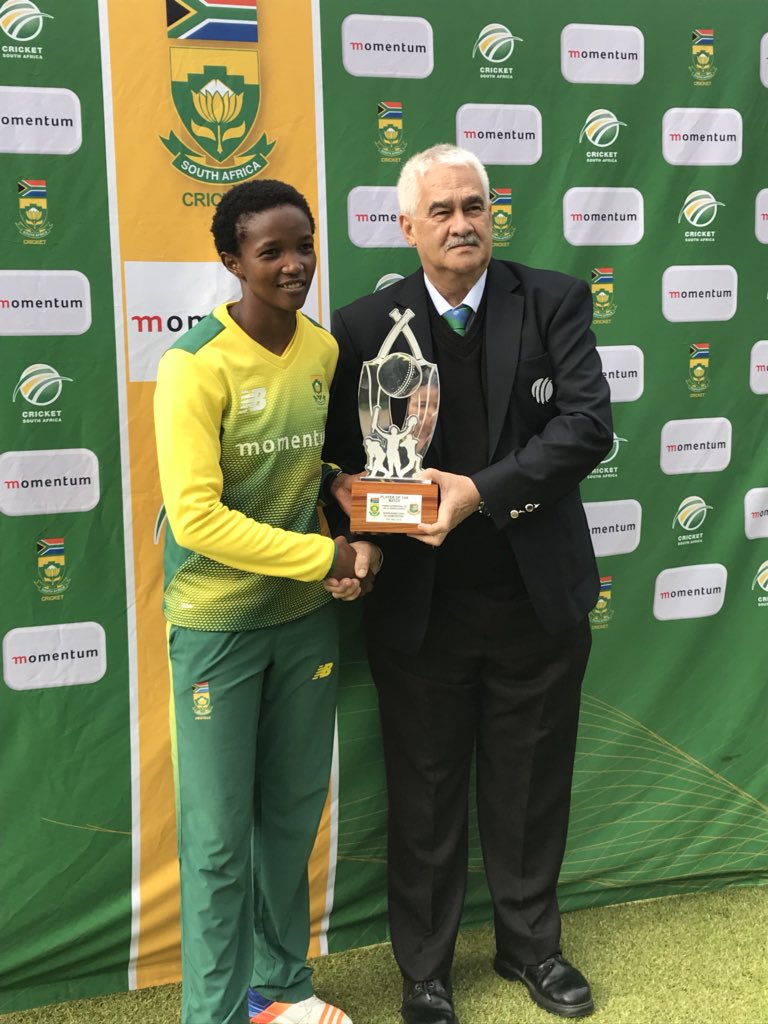ProteasMenCSA's tweet photo. Huge congratulations to the #ProteasWomen on their 3-0 series clean sweep! First five-nil and now this! You beauties! 
Shout out to Ayabonga Khaka for her Player of the Match award and Shabnim Ismail for Player of the Series. #AlwaysRising #SAvBAN https://t.co/hCJn2BLEXQ