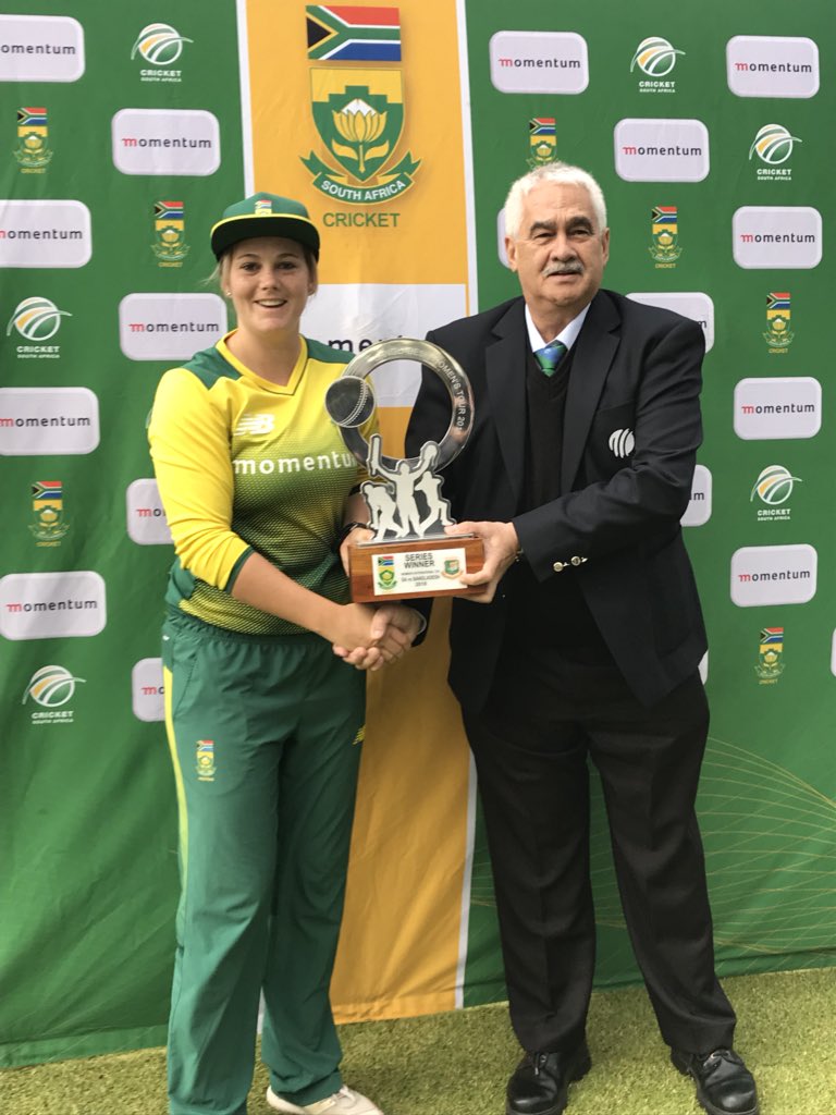 ProteasMenCSA's tweet photo. Huge congratulations to the #ProteasWomen on their 3-0 series clean sweep! First five-nil and now this! You beauties! 
Shout out to Ayabonga Khaka for her Player of the Match award and Shabnim Ismail for Player of the Series. #AlwaysRising #SAvBAN https://t.co/hCJn2BLEXQ