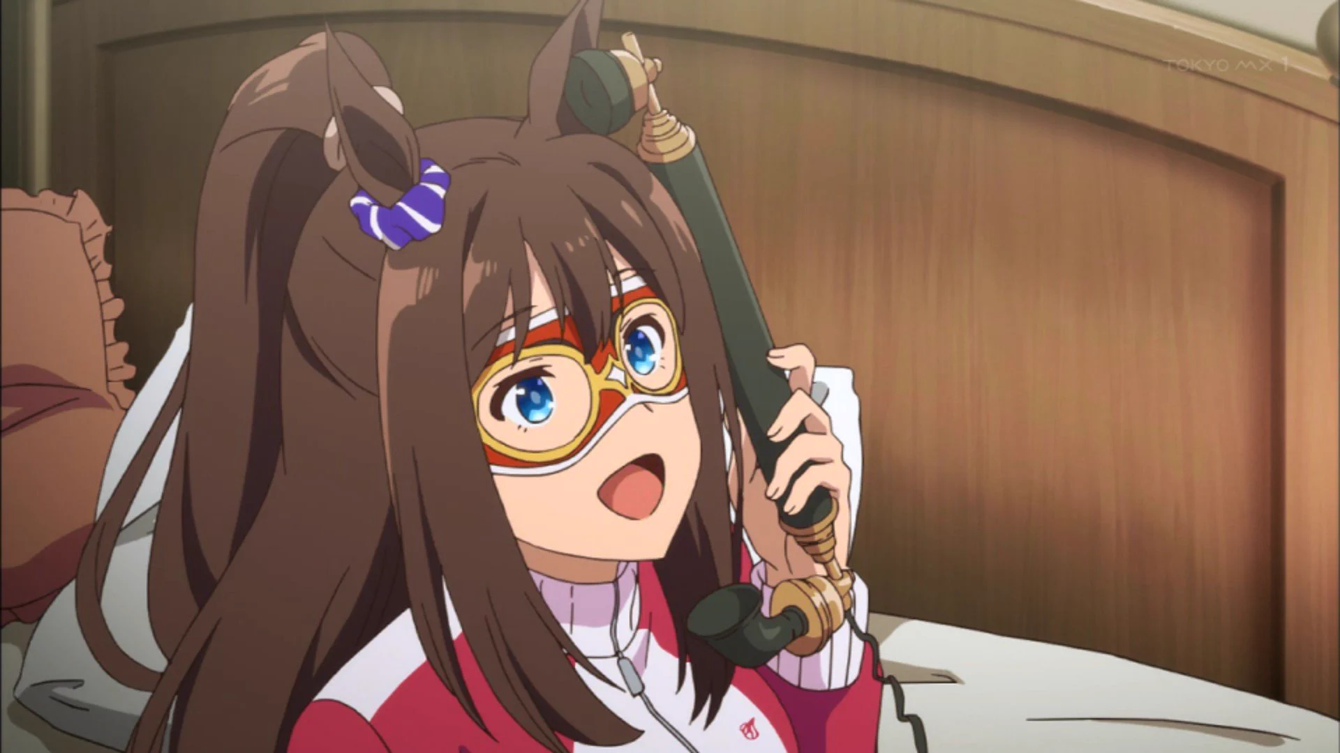 正しい耳の位置とは？「ウマ娘」と「しまじろう」の電話の受話器の使い方ｗｗｗ