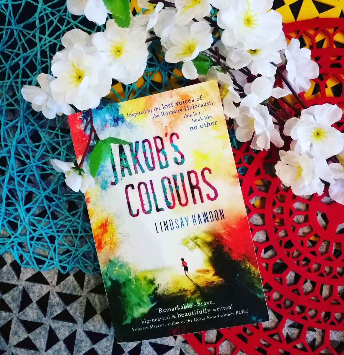 thebbibliophile's tweet photo. Words cannot explain how much I loved this book. It made me angry and it made me cry, but it ultimately crawled into my top 10.
If you enjoyed The Book Thief and The Boy in the Striped Pyjamas, definitely give this one a shot!
#reading #amreading #BookRecommendations #readit https://t.co/l5XmpXfIlb