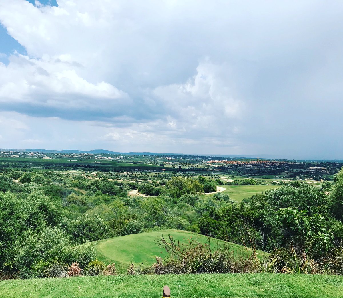 mariapro86's tweet photo. What a beautiful view from the top of the Faldo course! Got in just before the storm!! Now the long journey home!!! #portugal #golf #faldocourse https://t.co/nIM5Bd0juE