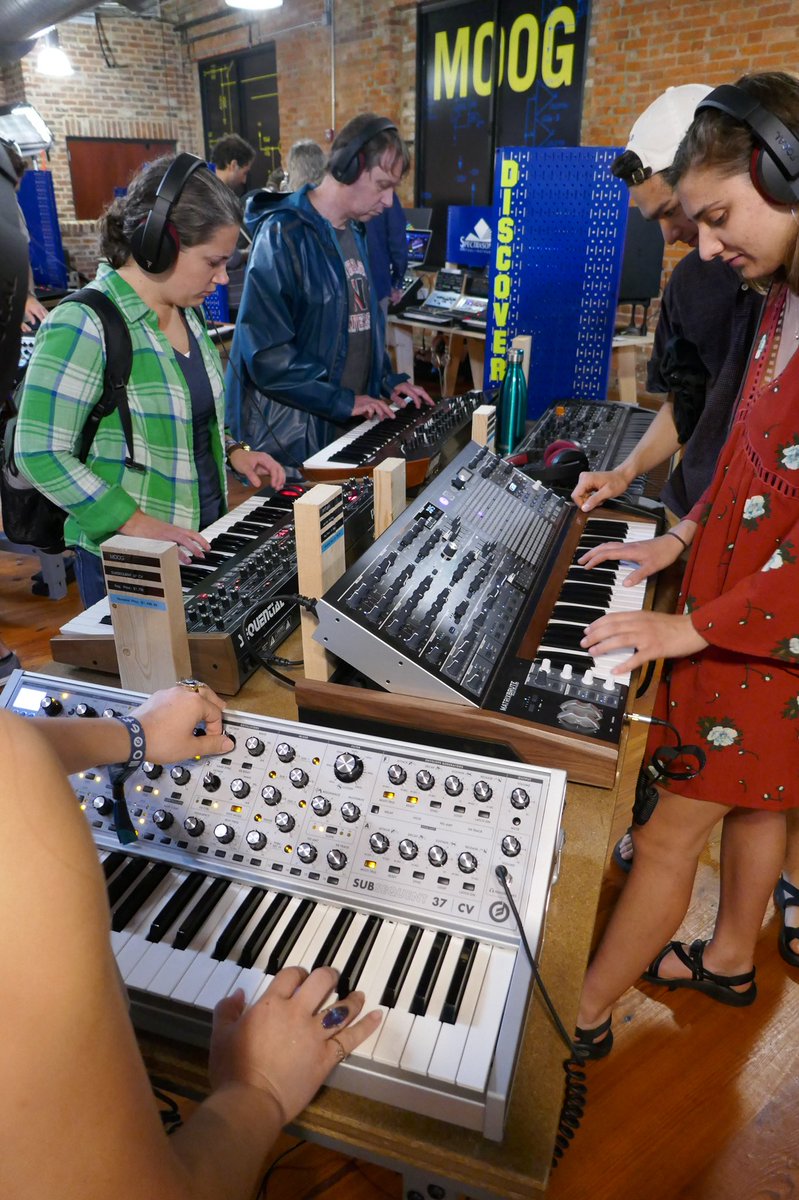 guitarcenter's tweet image. Today is the last day to swing by the Official #Moogstore at @Moogfest! Take home the latest gear from @moogmusicinc, @Roland_US, @ArturiaOfficial + more! 🎹🎛🎧

Not at #Moogfest? Shop the virtual store: bit.ly/2Kvo89t