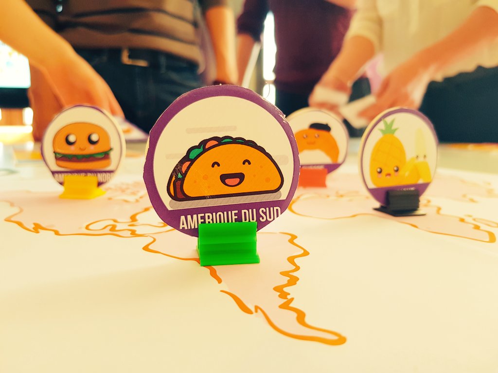 EduGameJamIDF's tweet photo. Les colons de cata nous présentent #doomocracy "Le jeu qui sauvera la planète... ou pas" #edugamejamIDF gérer les ressources sur la planète pour éviter l'apocalypse https://t.co/aBPPT5g5DD