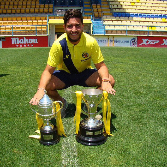 Bienvenido Arnau Vega <a href="/arnii_chiche2/">Arnau Vega Mateos</a> a <a href="/NexoSport/">Nexo</a>
Extraordinario jugador del <a href="/VillarrealCF/">Villarreal CF</a> e Internacional con @SeFutbol sub 15, 16 y 17
#SoyNexo ⚽️