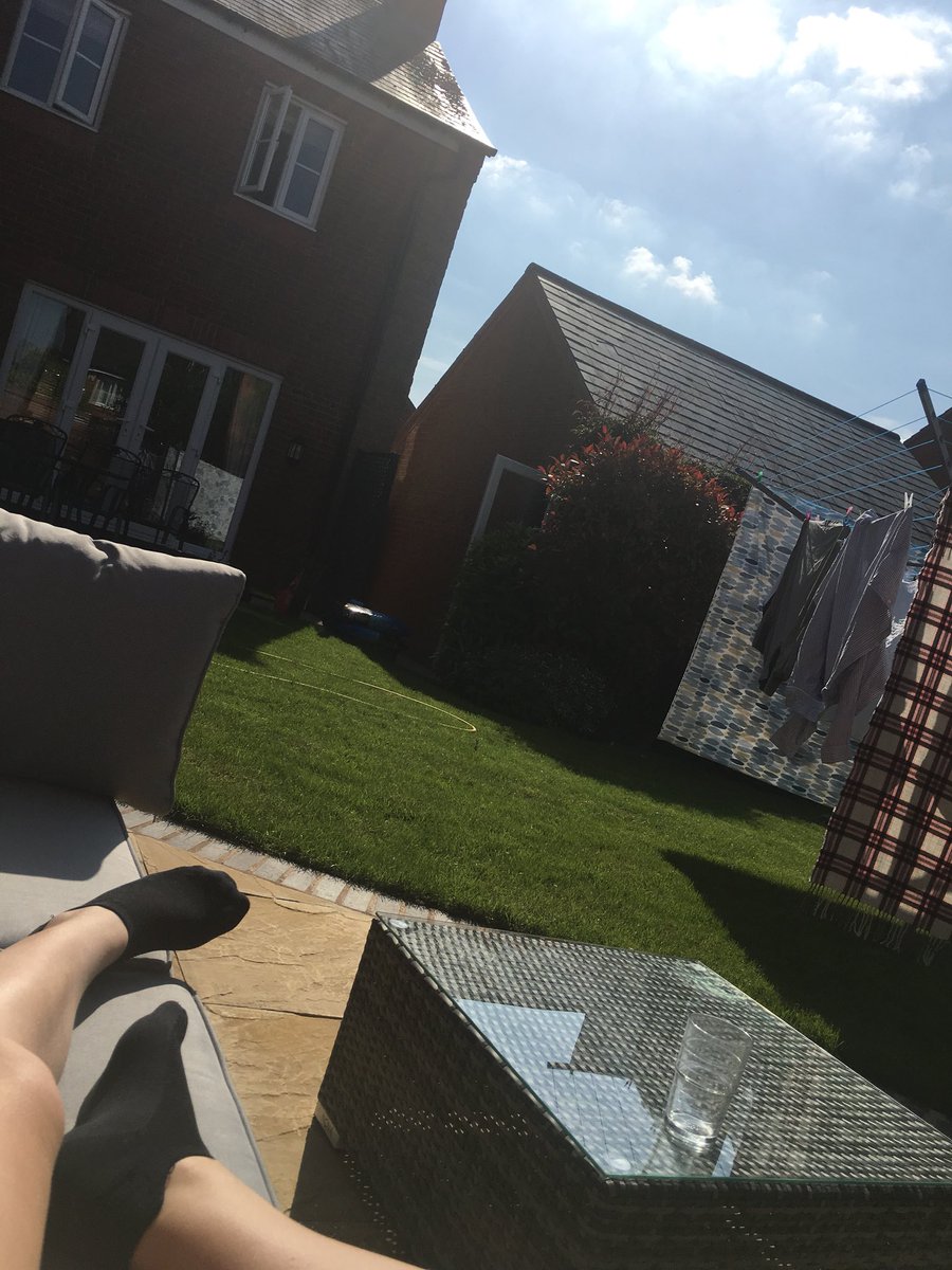 Livkell1's tweet photo. Revision can wait..... https://t.co/ial4hh43q6