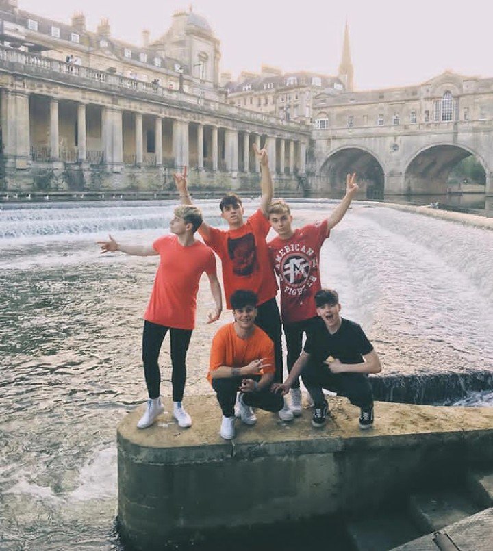 ROADTRIPTV_Love's tweet photo. #TeenChoice #ChoiceNextBig @RoadTripTV
My Loves!!! https://t.co/4lbGUcoDuX