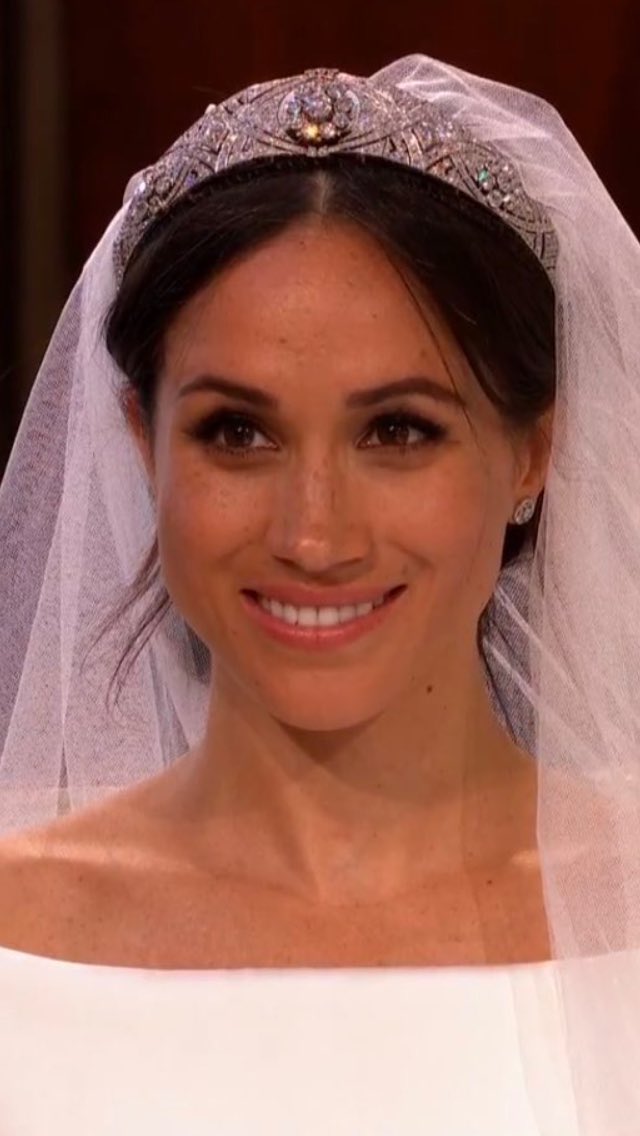 gpteyer1168's tweet photo. La Perfección de la imperfección 😍 #Belleza #Natural #Autentica Bellezareal #menosesmas #BodaReal2018 #RoyalWedding #HarryandMeghan #NoMackup https://t.co/Sh5ueDPygl