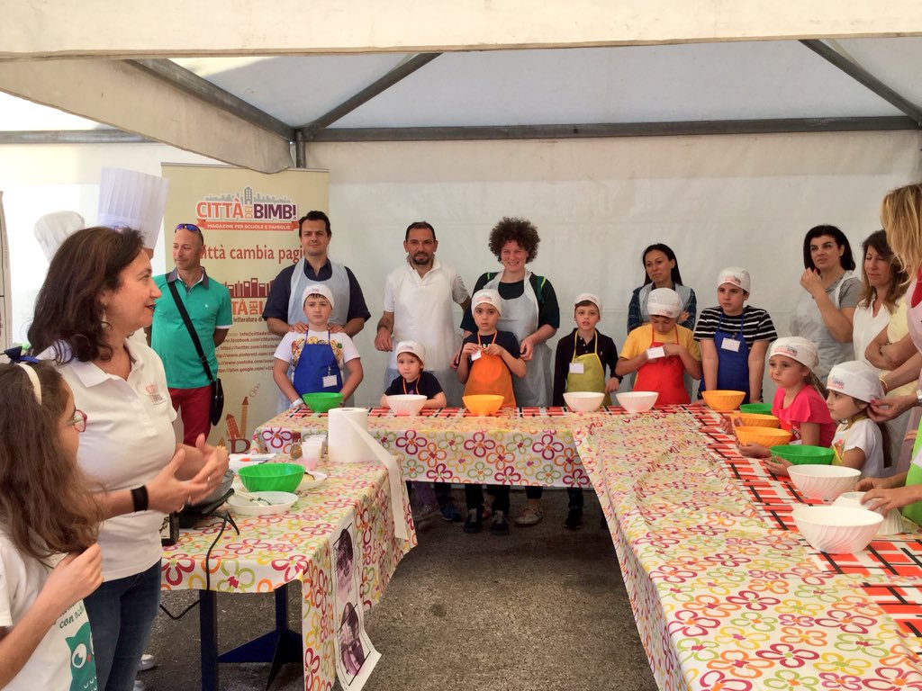 tfd_acqua's tweet image. #20maggio Siamo pronti per il #foodparty2018 #breadway #Matera Abbiamo trovato una fetta di pane a forma di❤️ #Bari