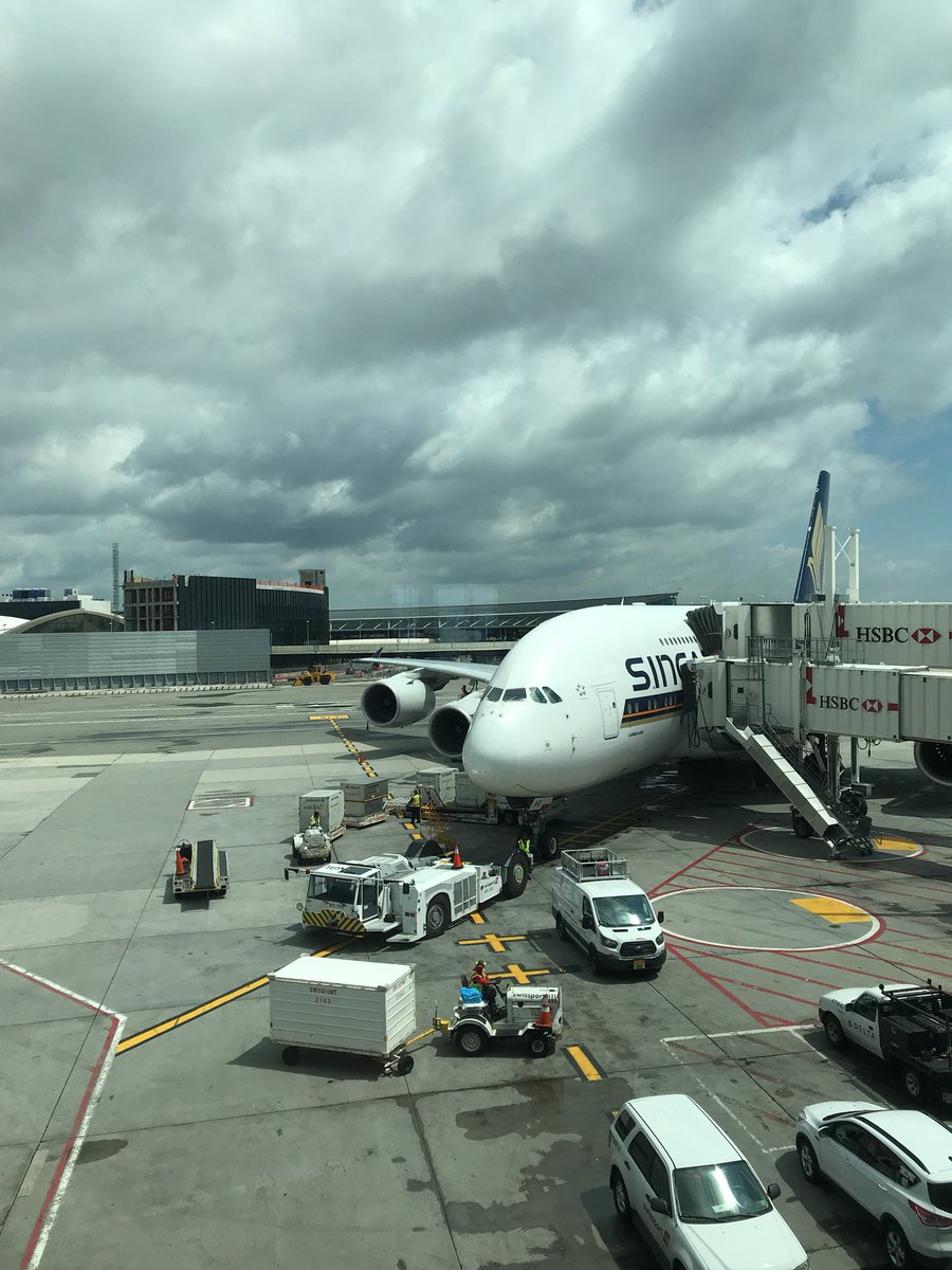 MundoAviacion's tweet photo. Ahora mismo en el JFK https://t.co/JFTmVR25ga