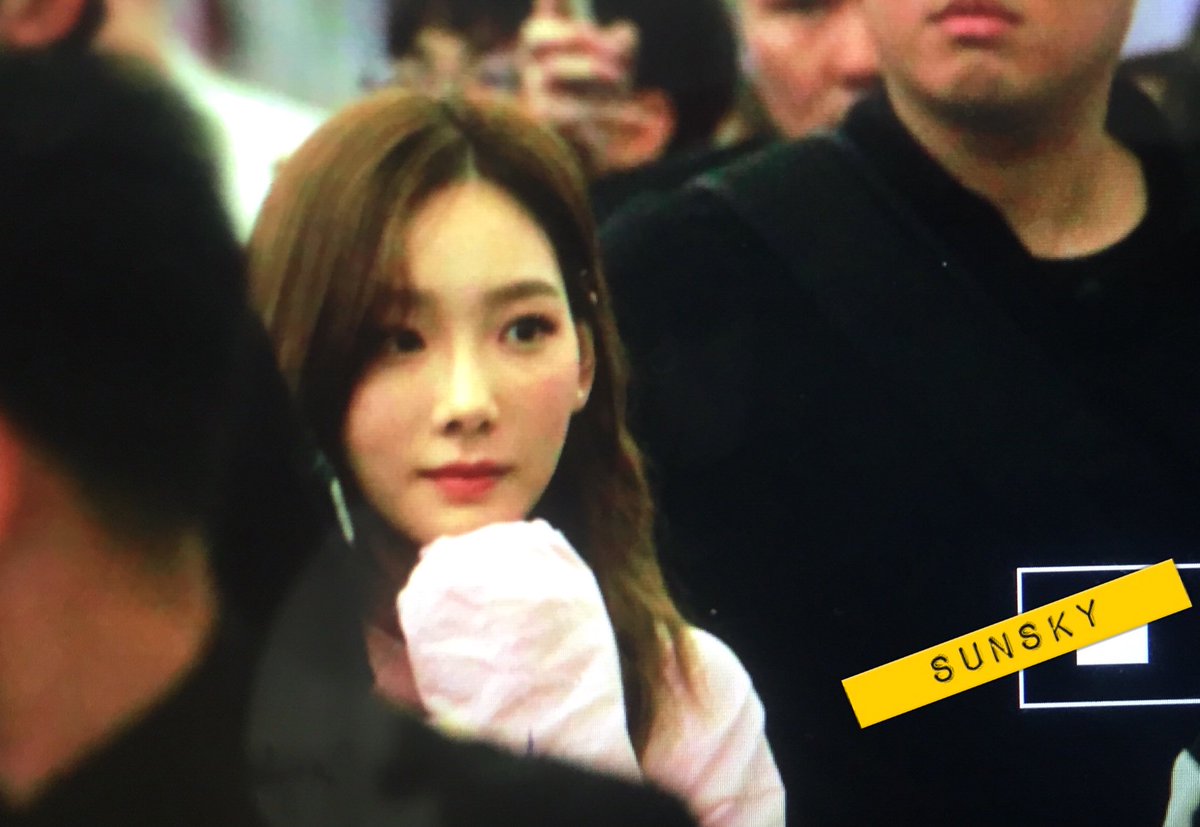 180520 HK Airport - 탱구 preview 1 
#TAEYEON #태연