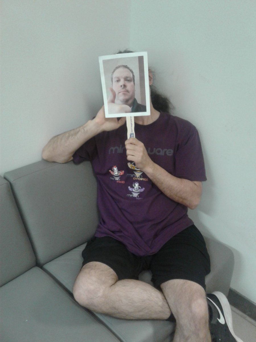 sqlstudent144's tweet photo. #FlatJeff has been loosening weight. #sqlsatdallas https://t.co/wI0ERrR2nr