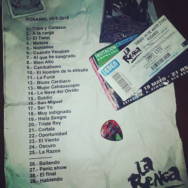BrunoLarocca's tweet photo. #LaRenga en #Rosario https://t.co/62XUMGZfcH