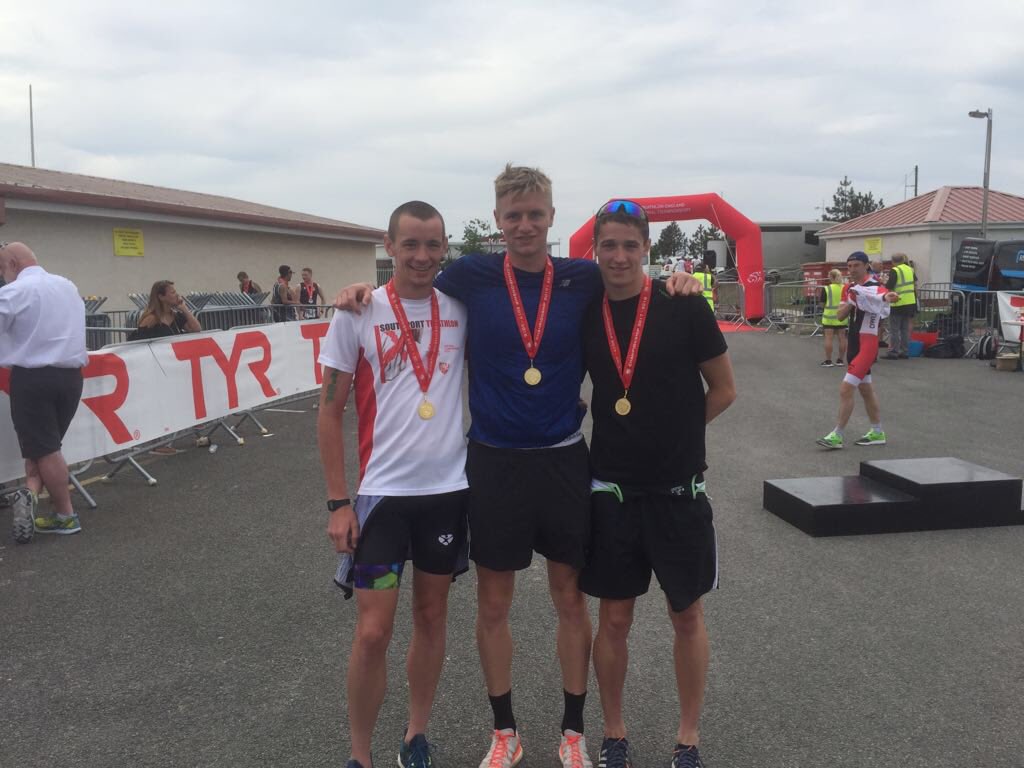 LeedsTriCentre's tweet photo. Team results... Men: 🏆 for Leeds Beckett University... @Lewisbyram, @j0m3sf1, @96fjt and 🥈for University of Leeds... Tyler Smith, Sean Watson, Oscar Barbour. Women: 🏆 for Leeds Beckett University... @BronwenOwen21, Leah Peploe, @lucy_byram https://t.co/PcEA542Hmm