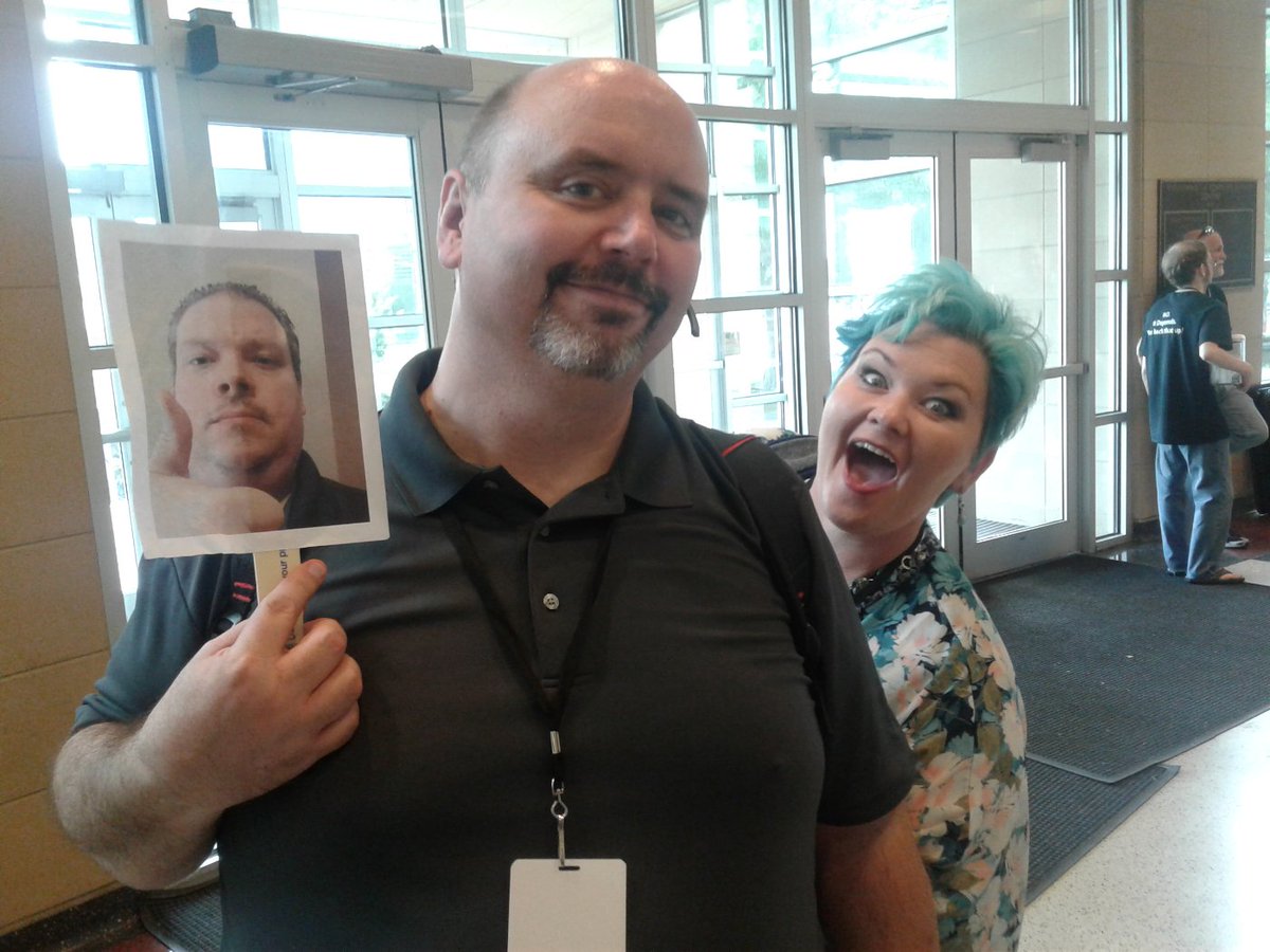sqlstudent144's tweet photo. #FlatJeff being social at #sqlsatdallas https://t.co/PJa4slg1l4
