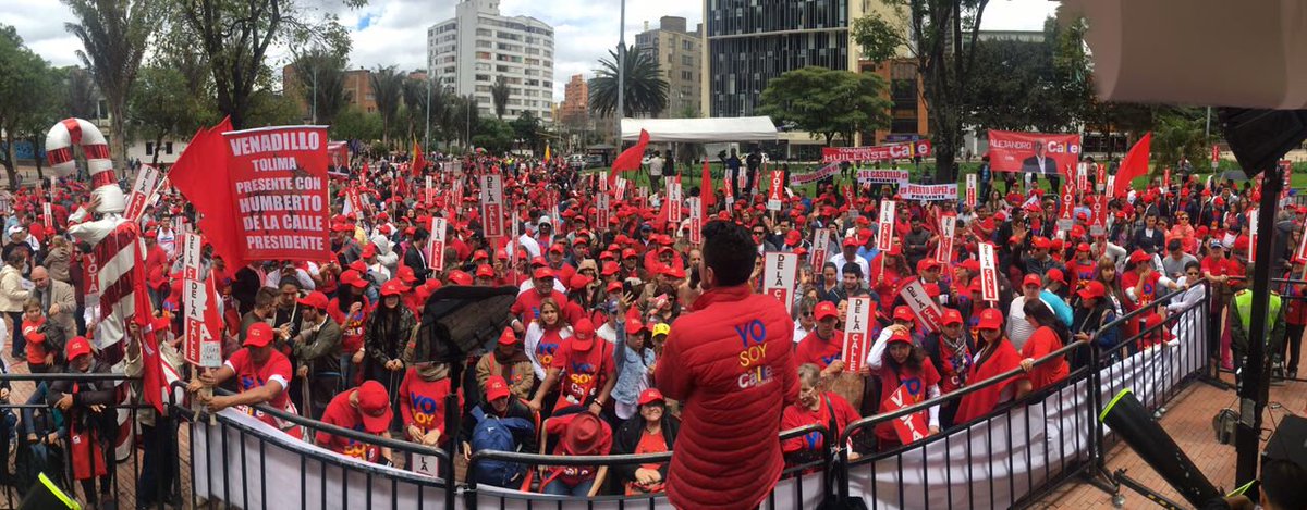 DeLaCalleHum's tweet photo. A pocos minutos de iniciar nuestro cierre oficial de campaña. ¡Porque más que un cierre, es la reafirmación de nuestro compromiso con la paz! #El27MiVotoEsDeLaCalle https://t.co/19gOfHeQu1
