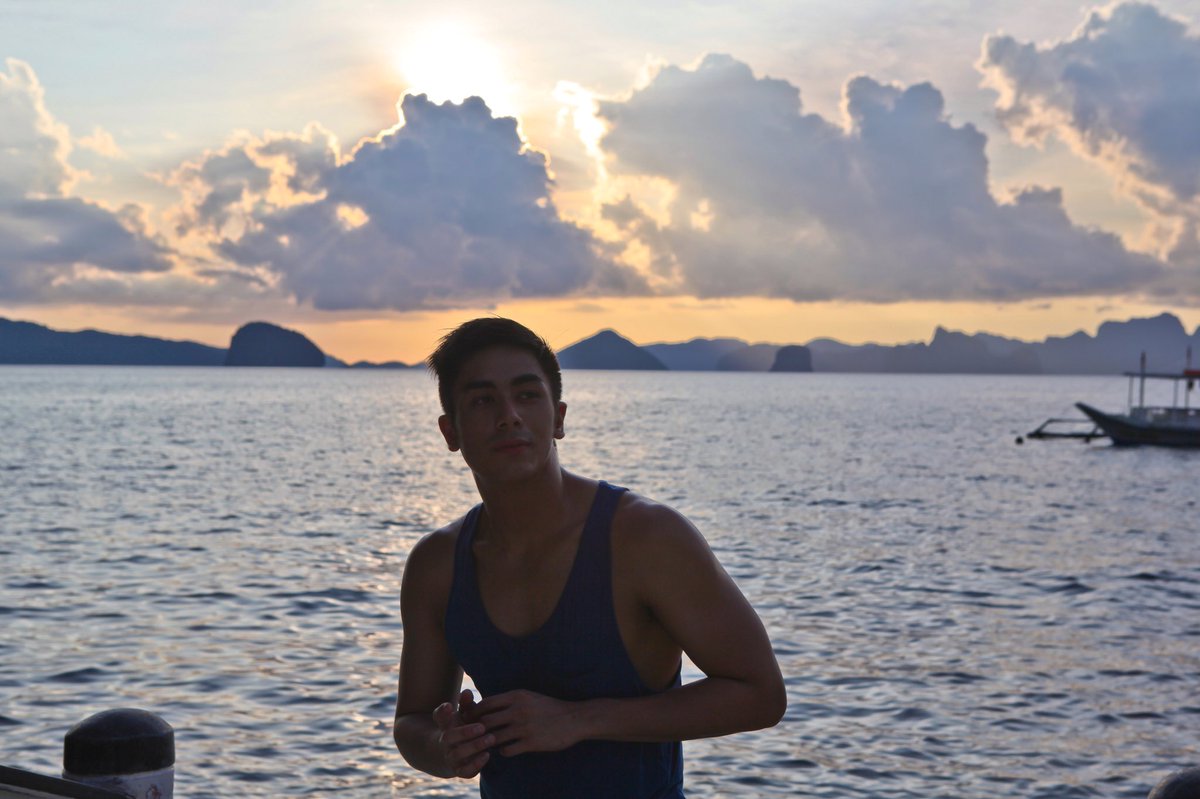 brunogabrielTV's tweet photo. The dock. π€ @benchtm #BENCHEveryday #benchootd https://t.co/Z3SUDT8Z34