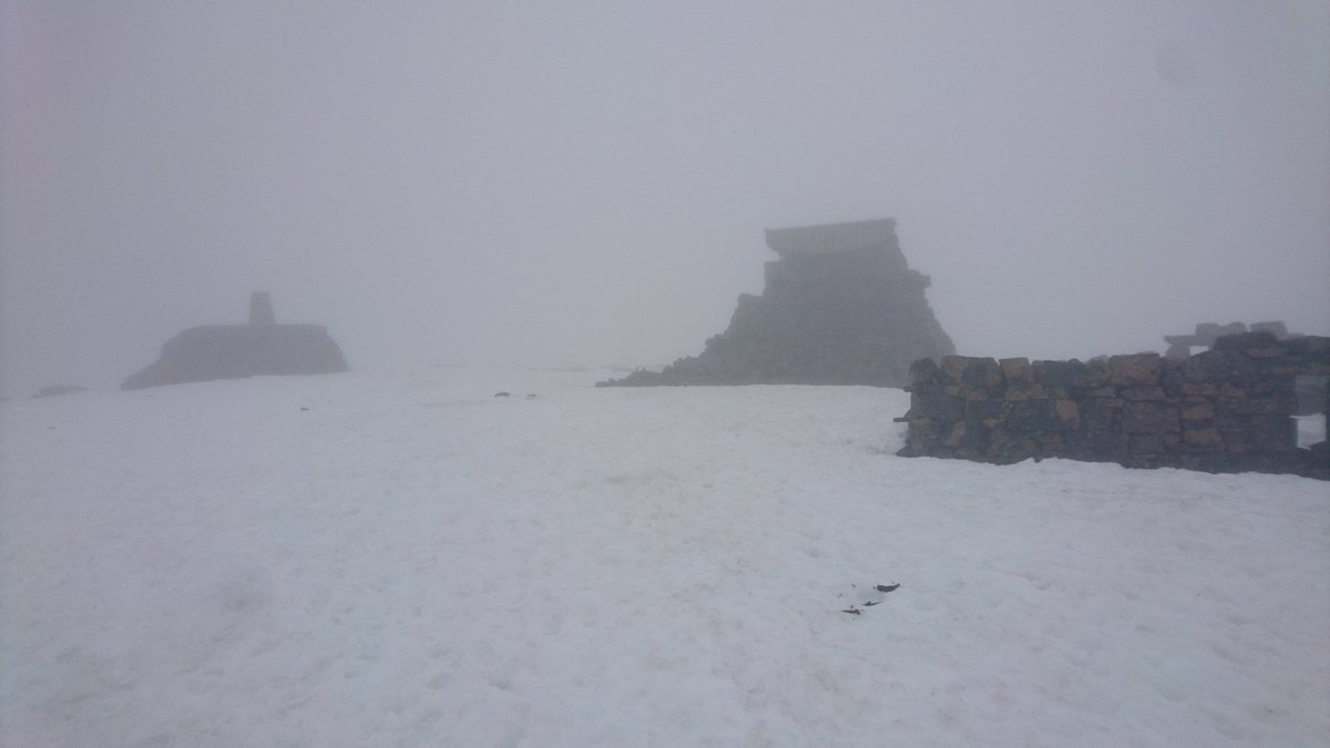 nickstadb's tweet photo. Ben Nevis done and in good time too! 2:30 up, 1:45 down. #threepeakstraining https://t.co/UCAKpyzoap