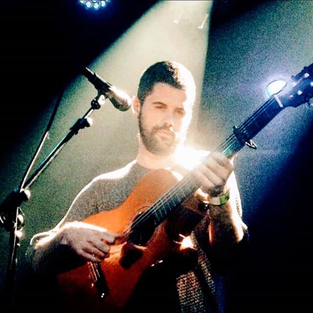 tunelectric's tweet photo. ⚡Gig flashback⚡Nick Mulvey - Xoyo - London - #nickmulvey #porticoquartet #xoyolondon #livemusicvenue #englishfolkmusic #singersongwriter #classicalguitar #fingerpicking #cucurucu #mercuryprizenominee #indiemusic #firstmind #fevertotheform #ethnomusi… https://t.co/1Osow0nzF0 https://t.co/yZogVe4Ilk