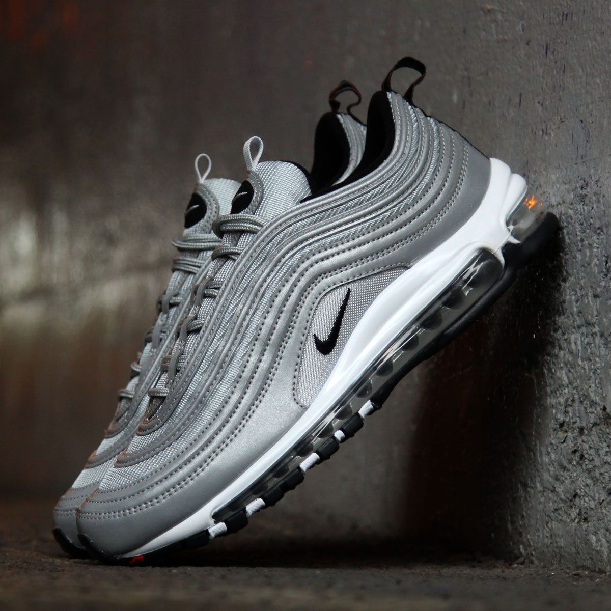 legation Oak tree Wrongdoing SOLELINKS on Twitter: "Nike Air Max 97 'Reflective Silver' almost gone via  Nike US => https://t.co/gT2cnZznFW https://t.co/ryBS1G8oNl" / Twitter