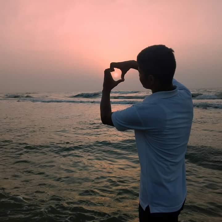 captmanish563's tweet photo. #sunrise🌅 #naturephotography #seamen #sealovers #adventure #goodmemories❤️ #naturelover #sun #seapicture #AT #ECRBEACH
#make #memories #piceditor #picoftheday #followforfollow #followme #follow4follow #followmeback #twitter #goodtime #lovely #SunriseFord150 https://t.co/yopNH8v2RX