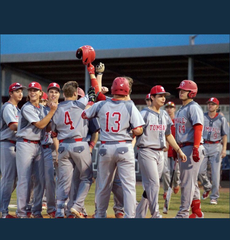 eric_oakes's tweet photo. Junior year was a good one .. #FYT https://t.co/tZA9ye6aVO