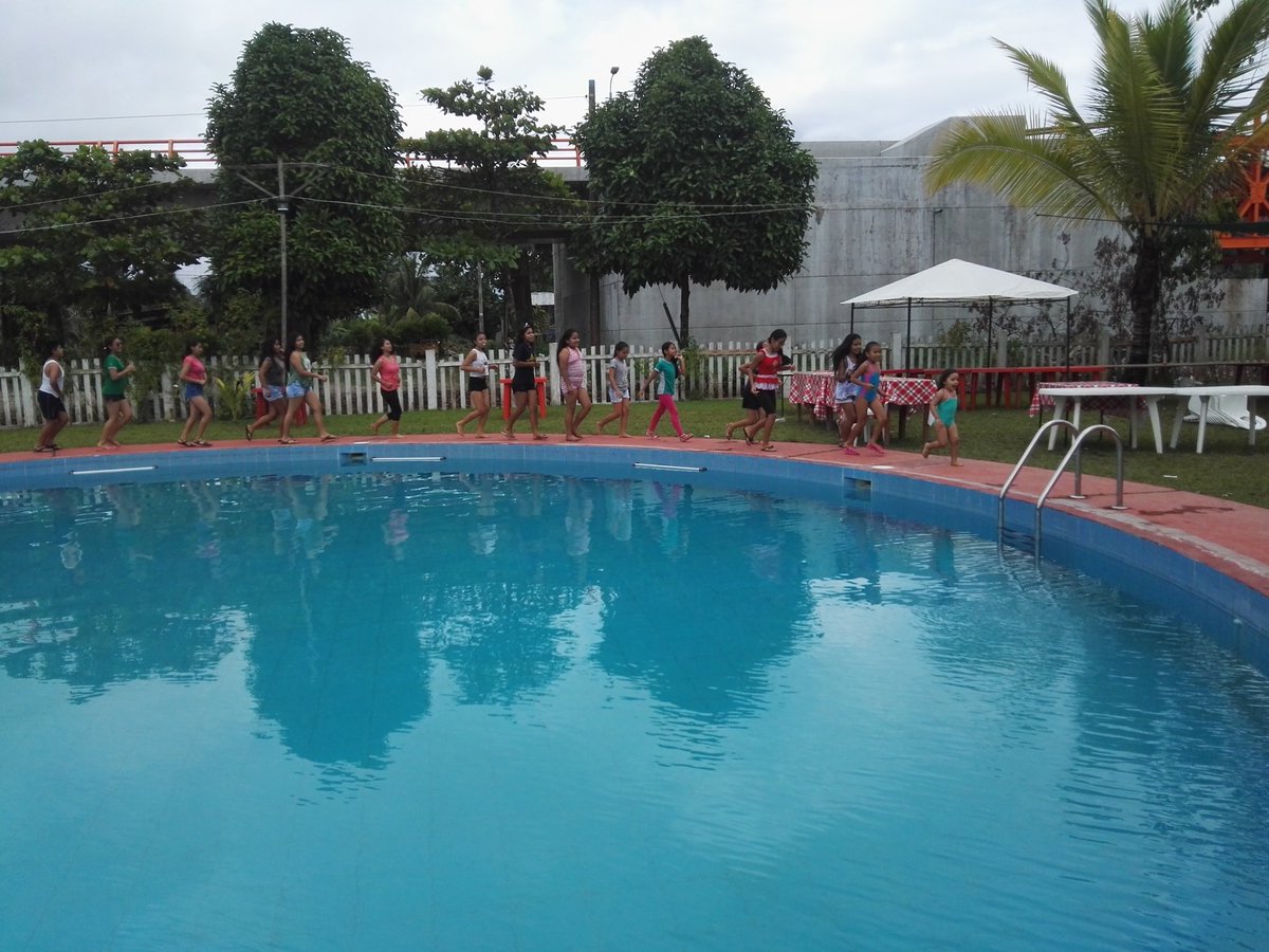 Esmeral28567387's tweet photo. El club de Aguaytía en la especialidad de natación 1
@ZutaTimoteo
@Pr_midhuart https://t.co/0lsQ7t6ndl