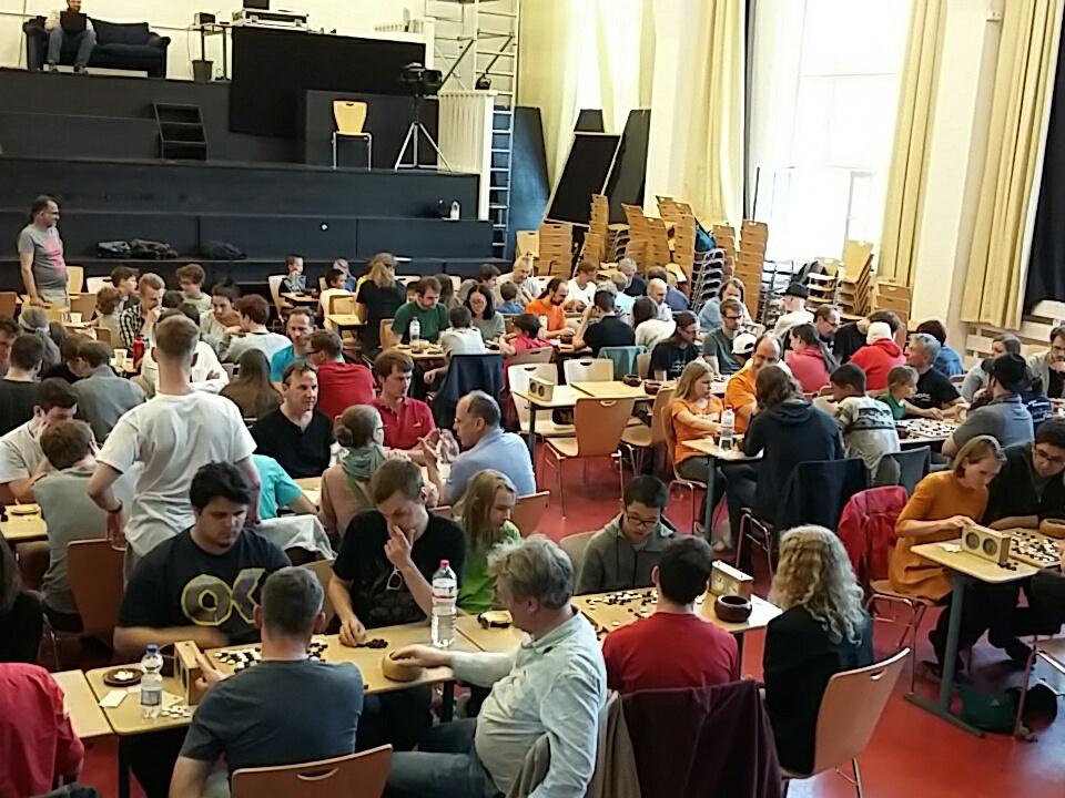 Shisukichan's tweet photo. Watching the totaly crowded @Omikron_Data Rengo sideevent at the #KidoCup2018 https://t.co/rToFsngOGC