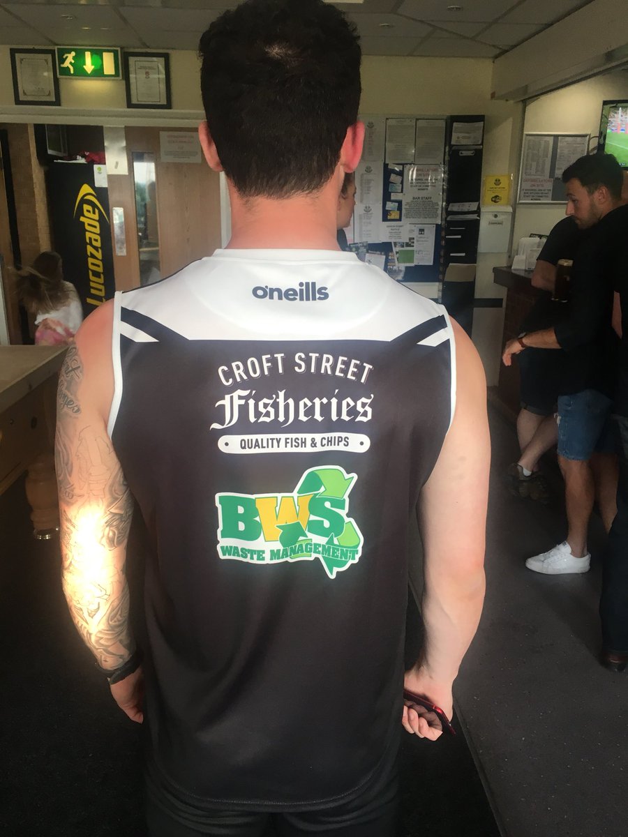 Big thanks to our vest sponsors Armstrong &amp; Burns Ltd and our main team sponsors for 2018 <a href="/croftstfish/">CroftStreetFisheries</a> and BWS Waste Management, as modelled by <a href="/JordanLilley6/">Jordan Lilley</a>. Thanks for your support ⚫️⚪️🏉