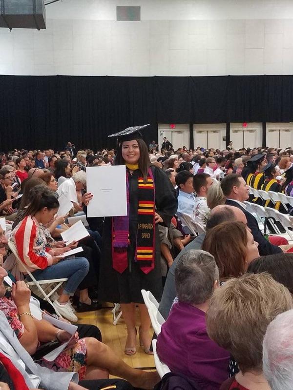 umdslg1990's tweet image. #GammasGraduate 💜💕