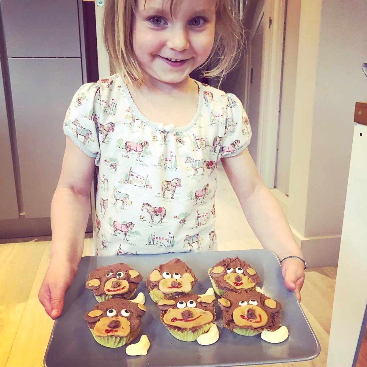 bkd_london's tweet image. What did the banana do when he saw a monkey? 🐒 The banana split! 🍌🍌🍌🤪 Gorgeous share from @toosmalltobebig little monkey 🐒👍🏻 #bakingkit #bakingsubscription #kidsactivities