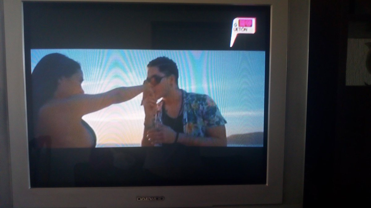 KarolAcevesP's tweet photo. Me fascina salió en en Nu music😍😍💜
@Juandedios_P 😍😍😍
Rompiéndola💎♥️ https://t.co/oPcZe3PWbr