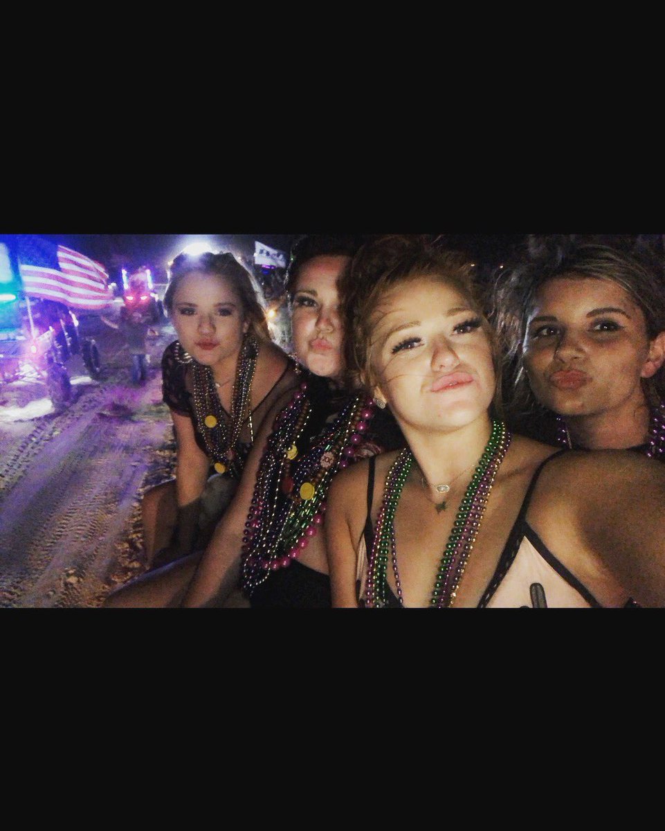 emirae12's tweet image. Classy Crystal won again 🤟🏼#topsoff