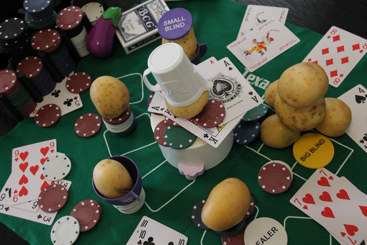 YanitoMazes's tweet photo. That is correct. These are just potatoes playing poker
#potato #poker #photoshoot https://t.co/EMzWKf1Tzq