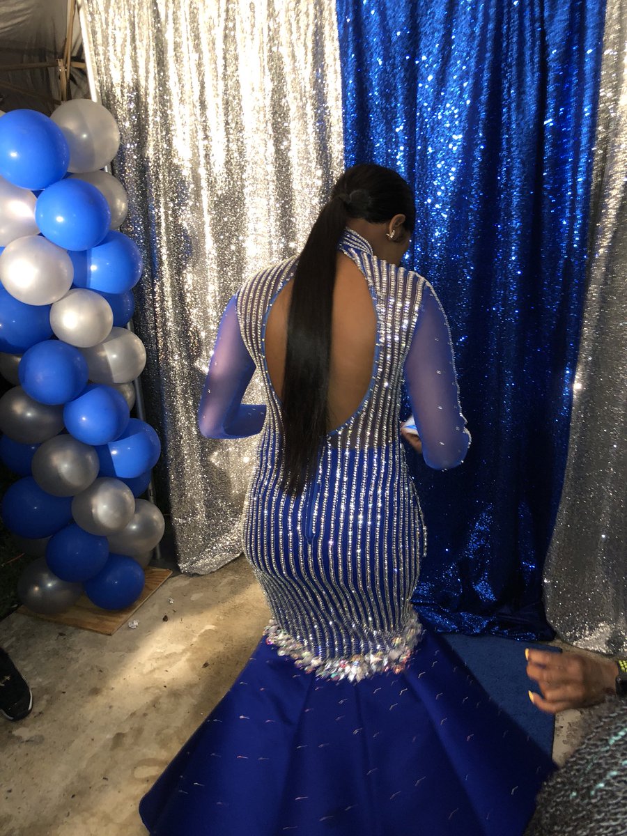 So_caligirlmyaa's tweet photo. Things I Did? THAT!👸🏽 #MetGala https://t.co/B4L2smMaGv